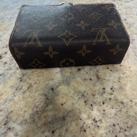 LV Fashion Monogram Jewelry Box with Red and Brown - Picture 3 of 5